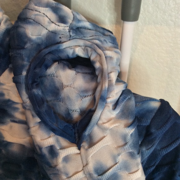 🎉Yes! Navy Blue Crop Top Jogging Set🎉SizeMedium - Picture 4 of 8